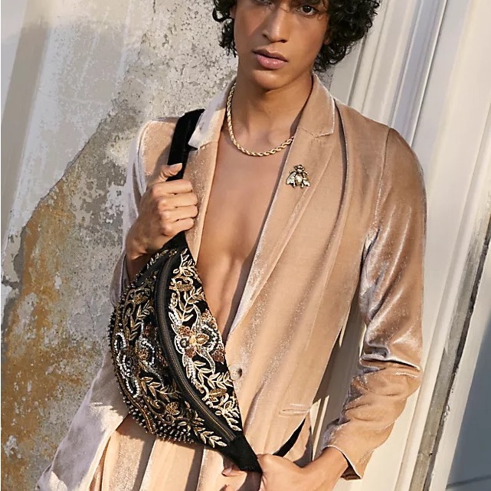 RARE Free People NWT Embellished Beaded Wren Sling Bag Fanny Pack Handbag Purse - Picture 3 of 10